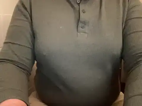 Snapshot of ThongerBBro chatting on 01-20-25, 09:43 ThongerBBro online show from 01-20-25, 09:43