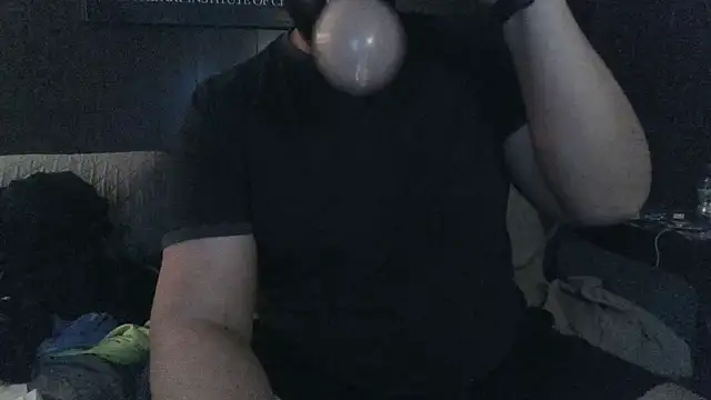 Snapshot of ThongerBBro chatting on 01-11-26, 11:04 ThongerBBro online show from 01-11-26, 11:04