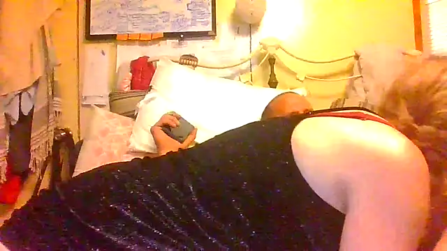 Snapshot of raybo715 chatting on 06-28-26, 04:51 raybo715 online show from 06-28-26, 04:51