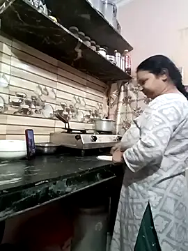 Kavya kapoor online show from 03-08-26, 02:48