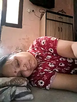 Snapshot of Kavya_kapoor chatting on 04-14-26, 08:31 Kavya kapoor online show from 04-14-26, 08:31