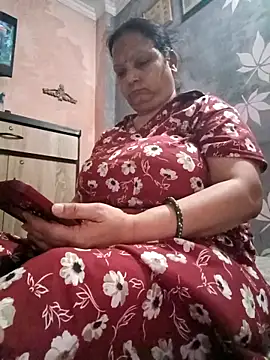 Snapshot of Kavya_kapoor chatting on 04-22-26, 06:20 Kavya kapoor online show from 04-22-26, 06:20