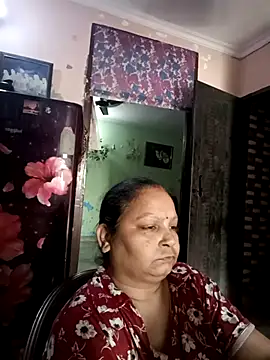 Snapshot of Kavya_kapoor chatting on 05-07-26, 04:18 Kavya kapoor online show from 05-07-26, 04:18