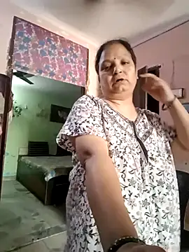 Snapshot of Kavya_kapoor chatting on 05-09-26, 02:39 Kavya kapoor online show from 05-09-26, 02:39