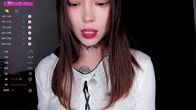 Dark Ester online show from 11-21-25, 10:03