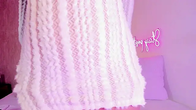 Snapshot of ashley-vega chatting on 10-14-25, 07:58 ashley-vega online show from 10-14-25, 07:58