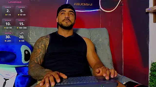 Snapshot of ERIC_HARRISON chatting on 02-18-26, 01:12 ERIC HARRISON online show from 02-18-26, 01:12