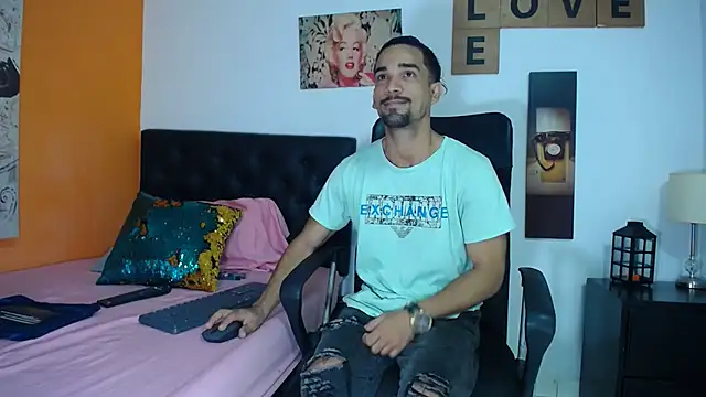 ryan musclexxx online show from 12-12-24, 03:43