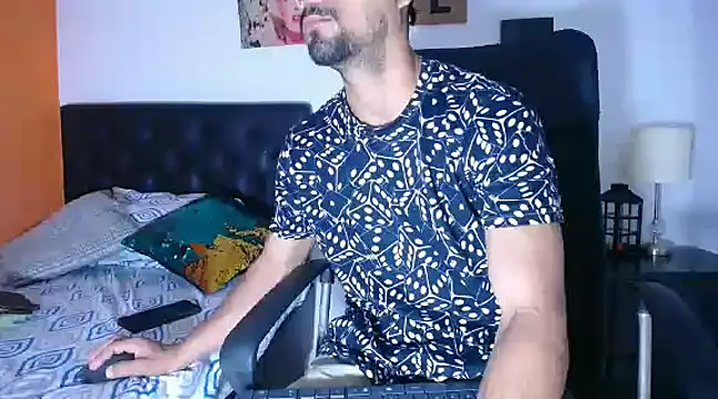 ryan musclexxx online show from 12-18-24, 03:47