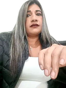 Hannahcandyy online show from 03-01-25, 09:04