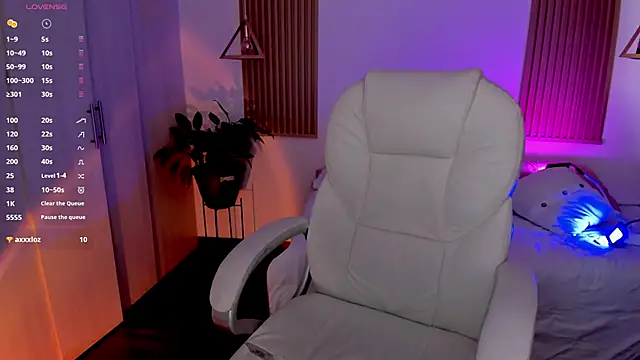 Kendall Bunnyy online show from 12-03-24, 02:05