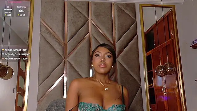 Lola King online show from 01-17-25, 05:11