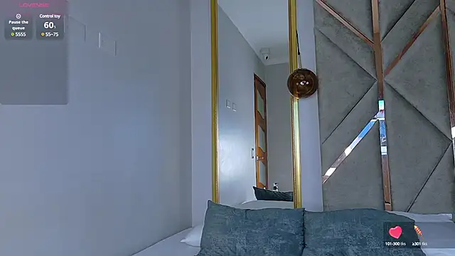 Lola King online show from 02-07-25, 05:41