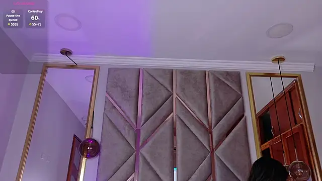 Lola King online show from 02-22-25, 05:44