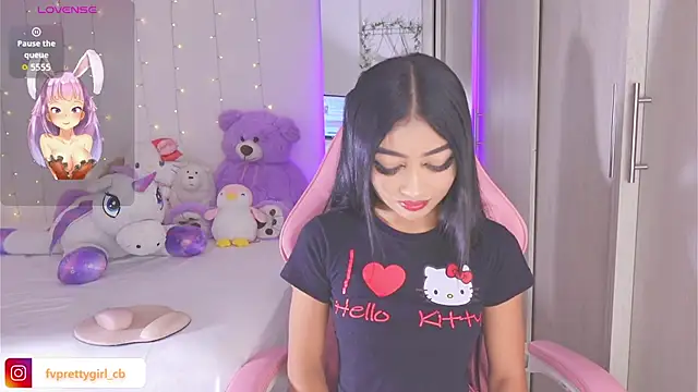 Snapshot of urfavprettygirl chatting on 01-06-26, 09:46 urfavprettygirl online show from 01-06-26, 09:46