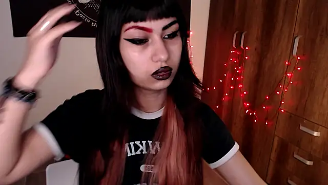 Little-Lucifer online show from 04-05-26, 05:21