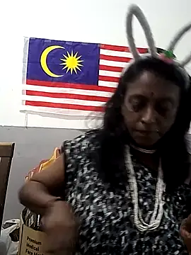 mamakarma1403 online show from 11-02-25, 03:20