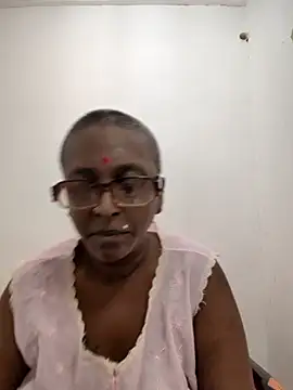 mamakarma1403 online show from 06-25-26, 04:34