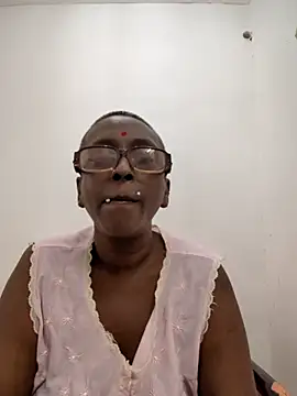 mamakarma1403 online show from 06-25-26, 05:12