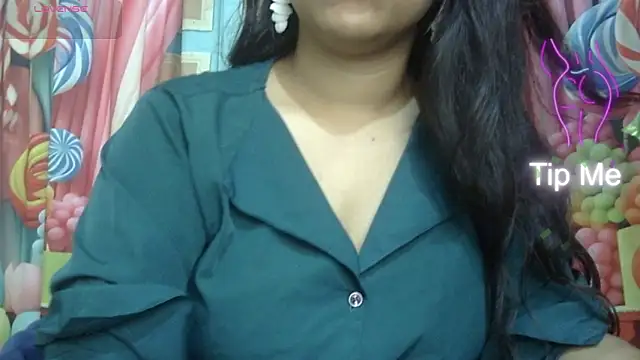 Snapshot of Preeti-Sexy chatting on 05-12-26, 04:42 Preeti-Sexy online show from 05-12-26, 04:42