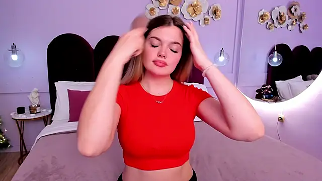 Snapshot of ZaraBloom chatting on 01-04-25, 09:20 ZaraBloom online show from 01-04-25, 09:20