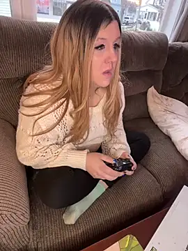 PuckBunny17 online show from 12-08-24, 09:52