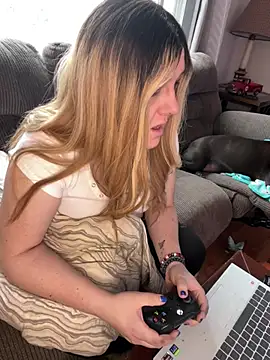 PuckBunny17 online show from 12-17-24, 05:58