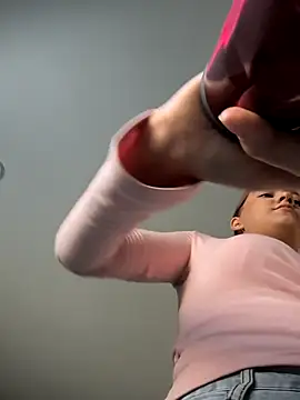 AliceBrayan online show from 10-06-25, 05:05