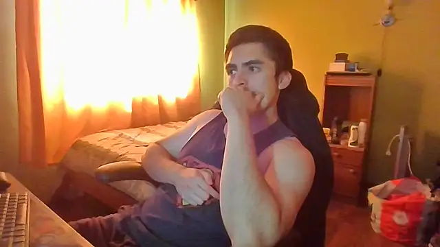 r paulo25 online show from 12-23-24, 08:14