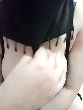 Snapshot of CocksDoctor10 chatting on 10-18-25, 04:30 CocksDoctor10 online show from 10-18-25, 04:30