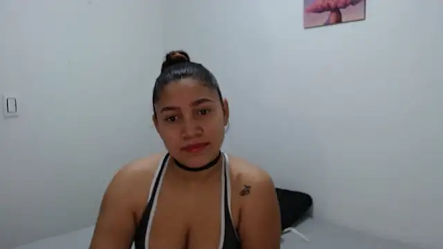 Snapshot of miss_rose1 chatting on 01-12-25, 11:28 miss rose1 online show from 01-12-25, 11:28