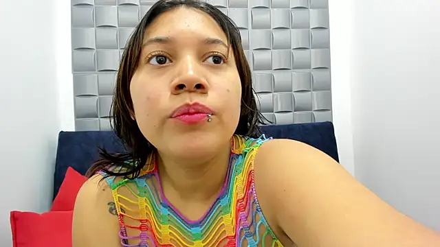 Snapshot of miss_rose1 chatting on 01-27-25, 08:39 miss rose1 online show from 01-27-25, 08:39