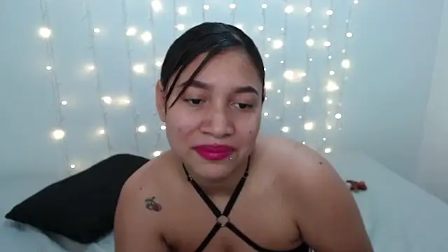 Snapshot of miss_rose1 chatting on 01-31-25, 03:33 miss rose1 online show from 01-31-25, 03:33