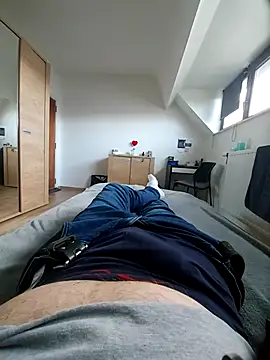 pascalino100 online show from 02-15-25, 08:11