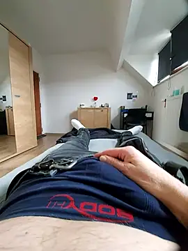 pascalino100 online show from 02-15-25, 02:33