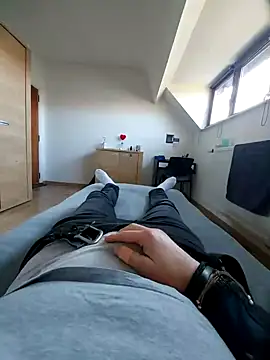 pascalino100 online show from 02-18-25, 09:21