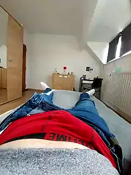 pascalino100 online show from 02-19-25, 12:33