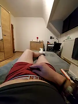 pascalino100 online show from 02-25-25, 08:51