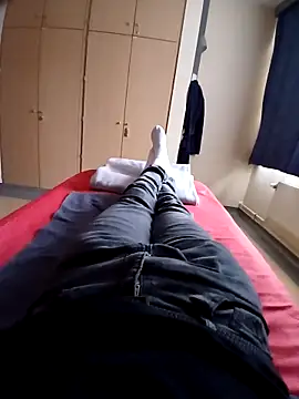 Snapshot of pascalino100 chatting on 02-28-26, 09:10 pascalino100 online show from 02-28-26, 09:10