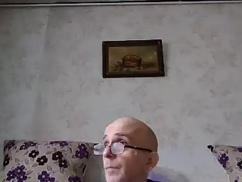 Snapshot of mariusica1@xh chatting on 01-11-25, 11:12 mariusica1xh online show from 01-11-25, 11:12