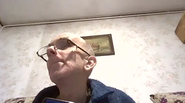 Snapshot of mariusica1@xh chatting on 02-05-25, 03:34 mariusica1xh online show from 02-05-25, 03:34