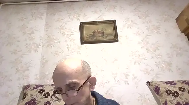 Snapshot of mariusica1@xh chatting on 02-06-25, 09:28 mariusica1xh online show from 02-06-25, 09:28