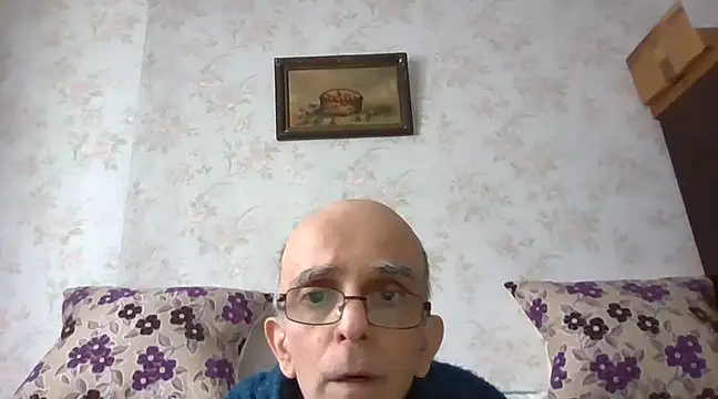 Snapshot of mariusica1@xh chatting on 03-11-25, 11:01 mariusica1xh online show from 03-11-25, 11:01