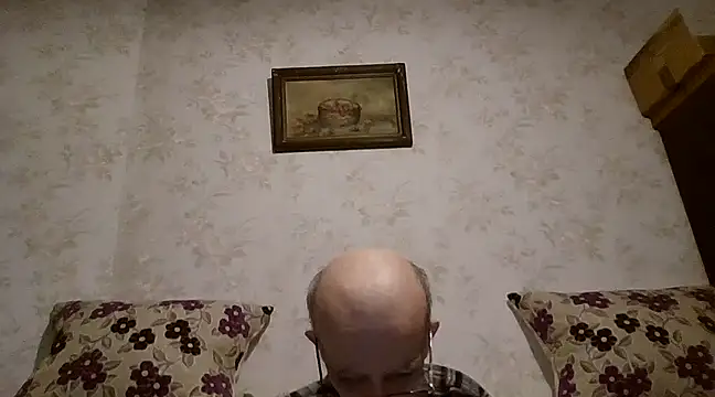 Snapshot of mariusica1@xh chatting on 03-13-25, 03:28 mariusica1xh online show from 03-13-25, 03:28