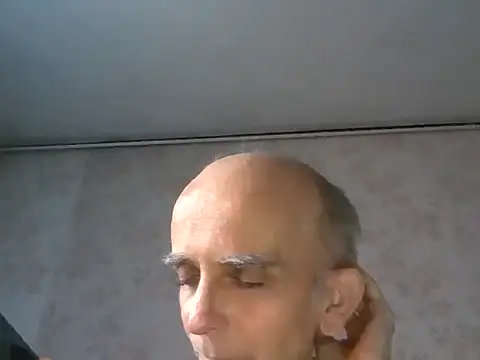 Snapshot of mariusica1@xh chatting on 09-08-25, 03:55 mariusica1xh online show from 09-08-25, 03:55