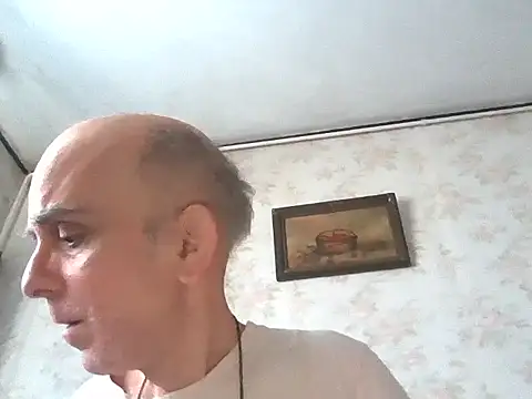 Snapshot of mariusica1@xh chatting on 09-16-25, 09:32 mariusica1xh online show from 09-16-25, 09:32