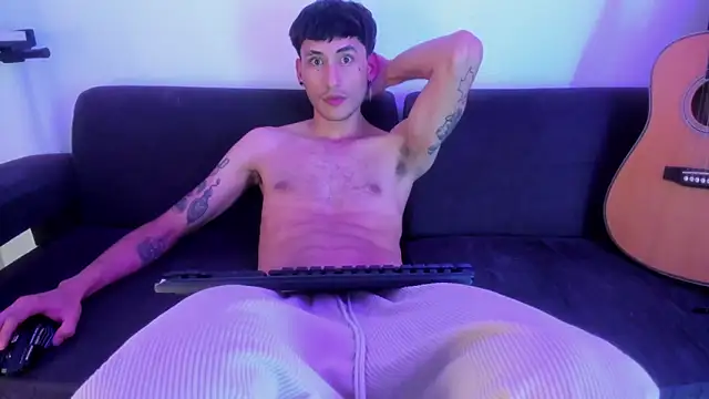 Henrikk senn online show from 01-09-26, 10:51