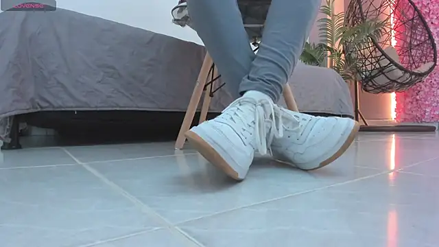 Angela donnato online show from 03-01-25, 03:32