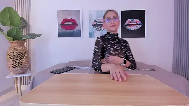 Angela donnato online show from 02-18-26, 03:35