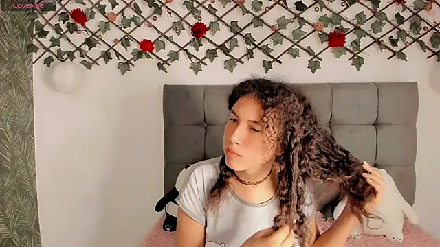 Lilith Miller21 online show from 12-16-24, 04:13